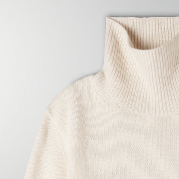 Aritzia White Jara Cashmere Sweater in Size S - Picture 7 of 8